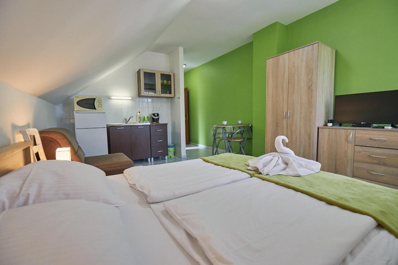 Amulett Studios Apartment Hajduszoboszlo Ngoại thất bức ảnh
