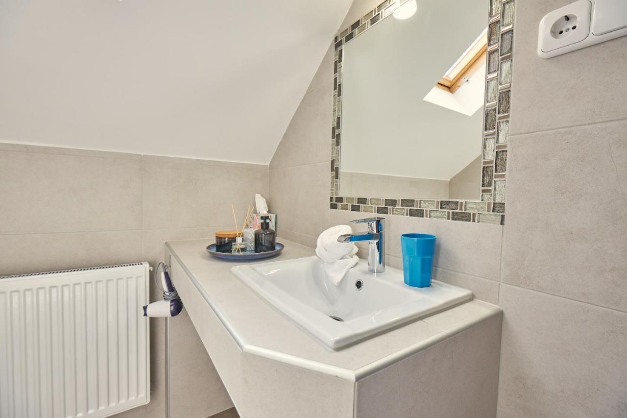Amulett Studios Apartment Hajduszoboszlo Ngoại thất bức ảnh