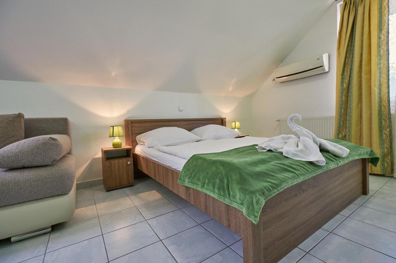 Amulett Studios Apartment Hajduszoboszlo Ngoại thất bức ảnh