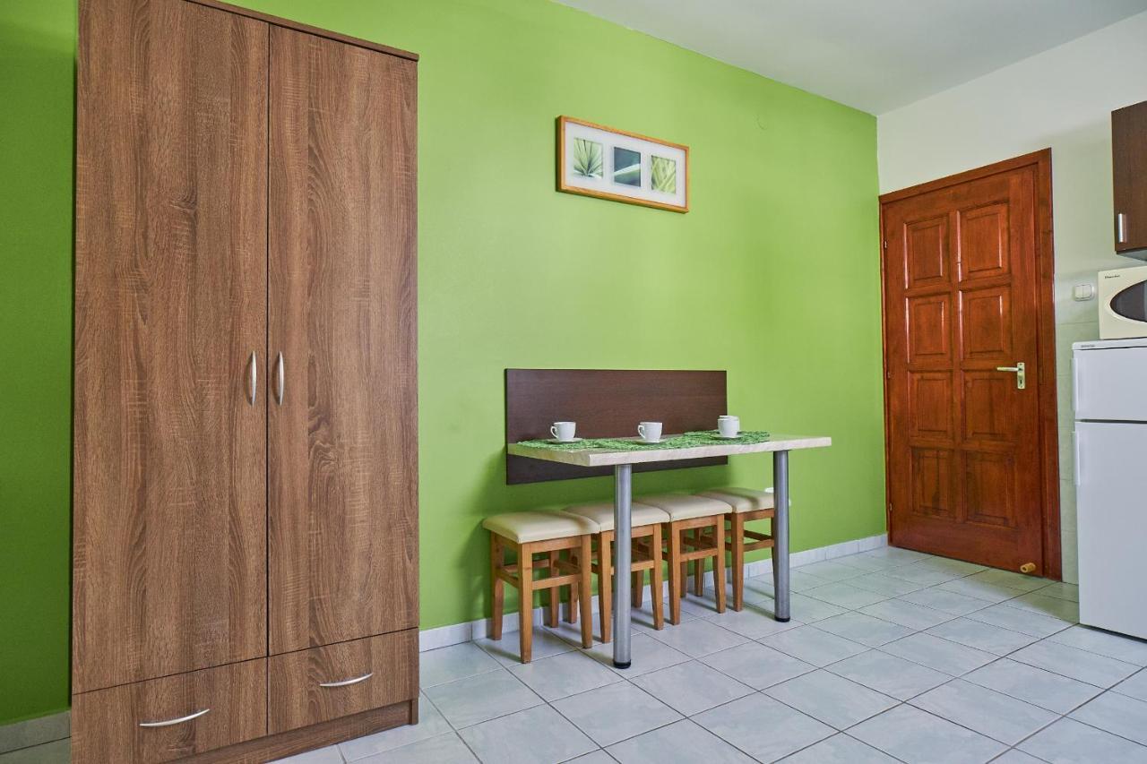 Amulett Studios Apartment Hajduszoboszlo Ngoại thất bức ảnh