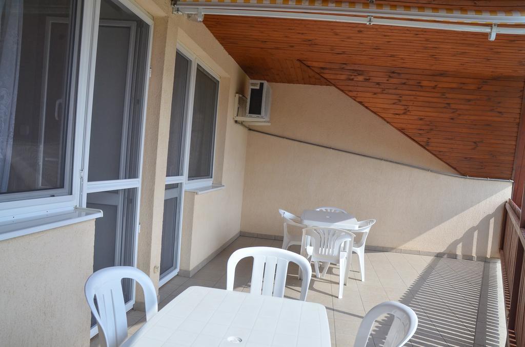 Amulett Studios Apartment Hajduszoboszlo Ngoại thất bức ảnh